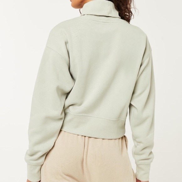 🔸 Ardene 🔸 pastel green sweater - Picture 2 of 8